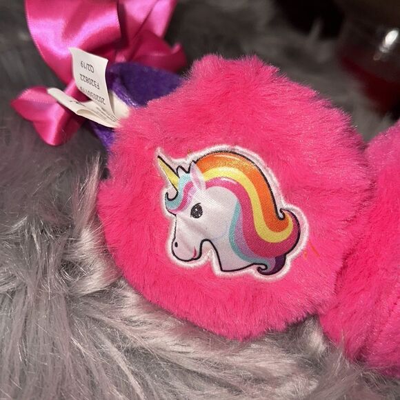 JoJo Siwa hat and earmuffs - Picture 4 of 5